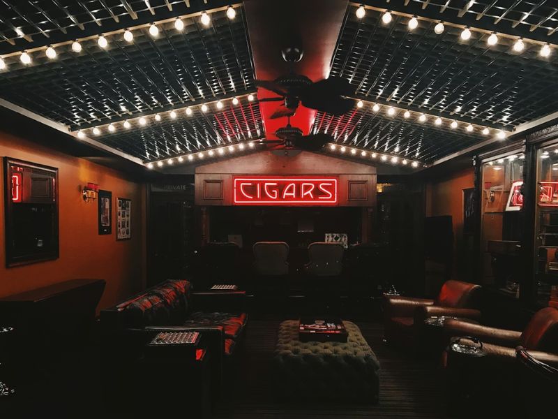 How to Design a Commercial Cigar Lounge Layout That Actually Works