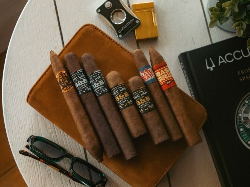 Types of Cigars: A Complete Guide to Cigar Shapes, Sizes, Strengths, and Colors