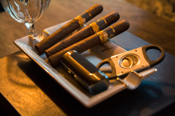 12 Must Have Cigar Accessories – Stage V