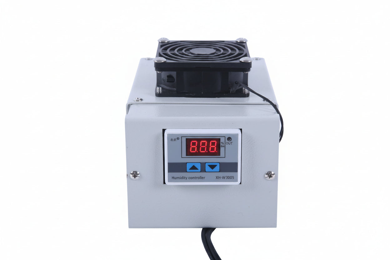 Your Elegant Bar Cigar Humidifier for small humidors EB-200
