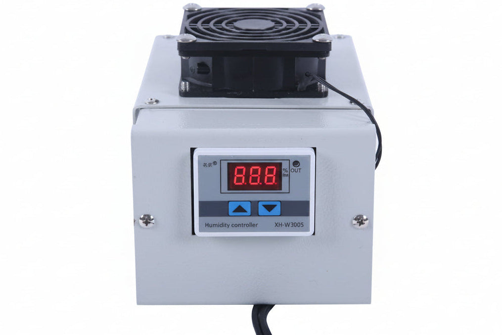 Your Elegant Bar Cigar Humidifier for small humidors EB-200