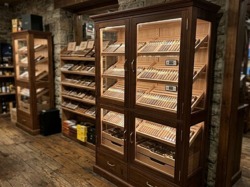 The Best Custom Commercial Cigar Humidor Cabinets