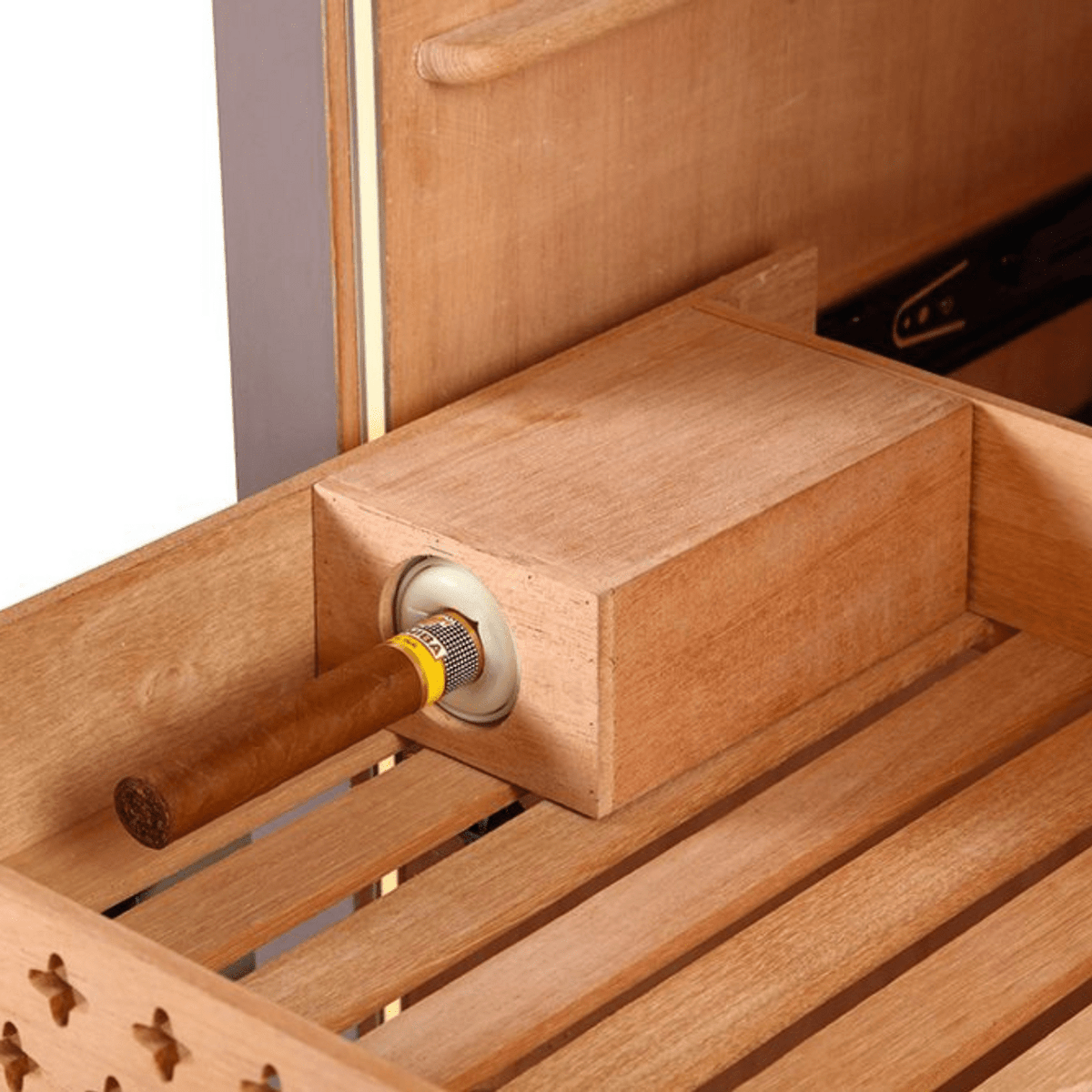 Raching HUMIDOR Raching Reserva RR Series Electric Humidor | 3,000 Cigars