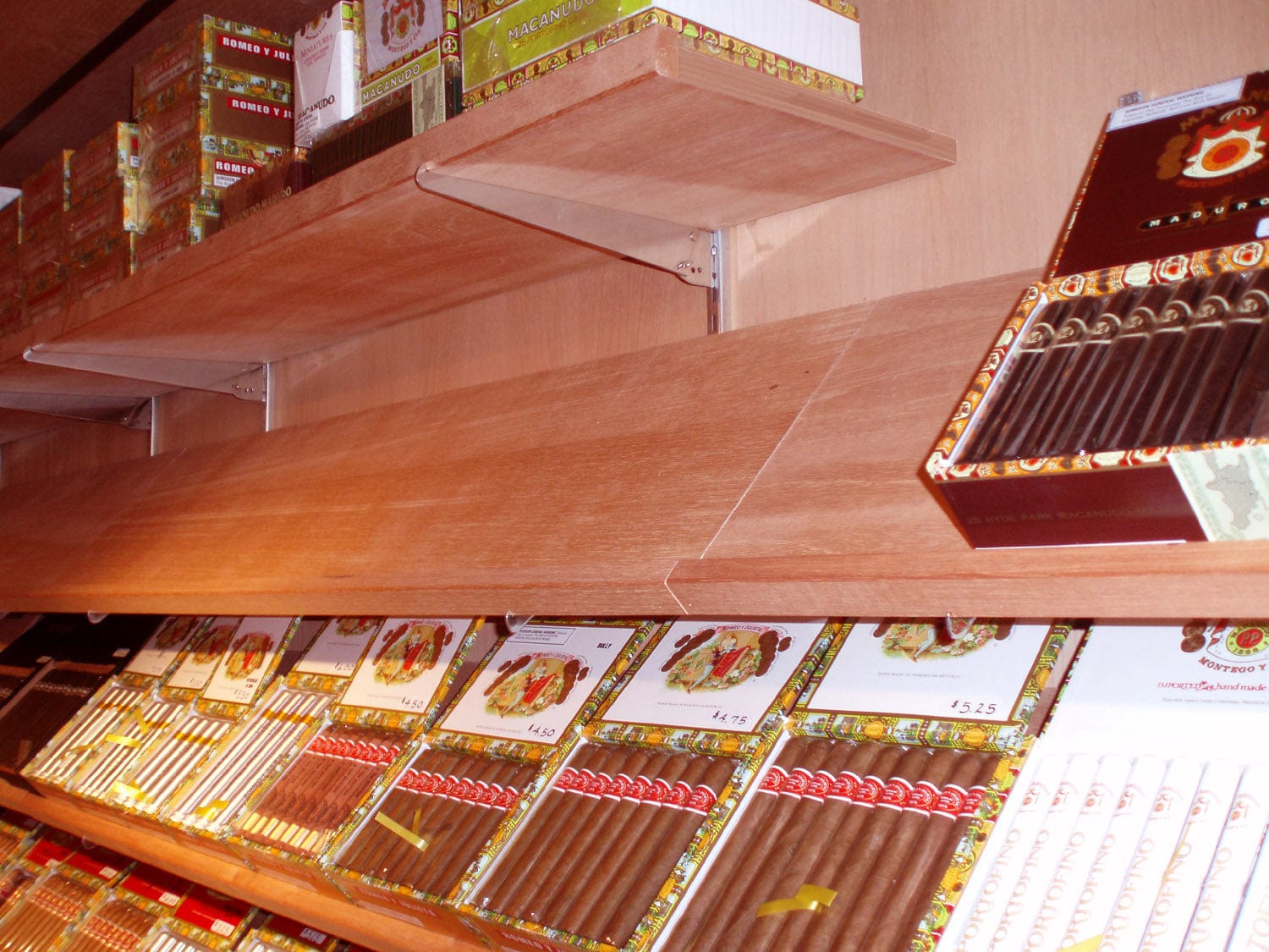 Elegant Bar Walk In Humidors Shelving Flat 4' L 3/4" H 12" D" Spanish Cedar Walk-In Humidor Flat & Slotted Shelves