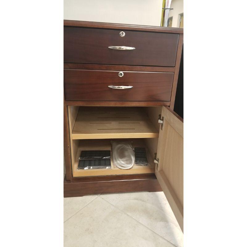 Prestige End Table Humidor The Santiago End Table Humidor | Glass Top | 700 Cigars